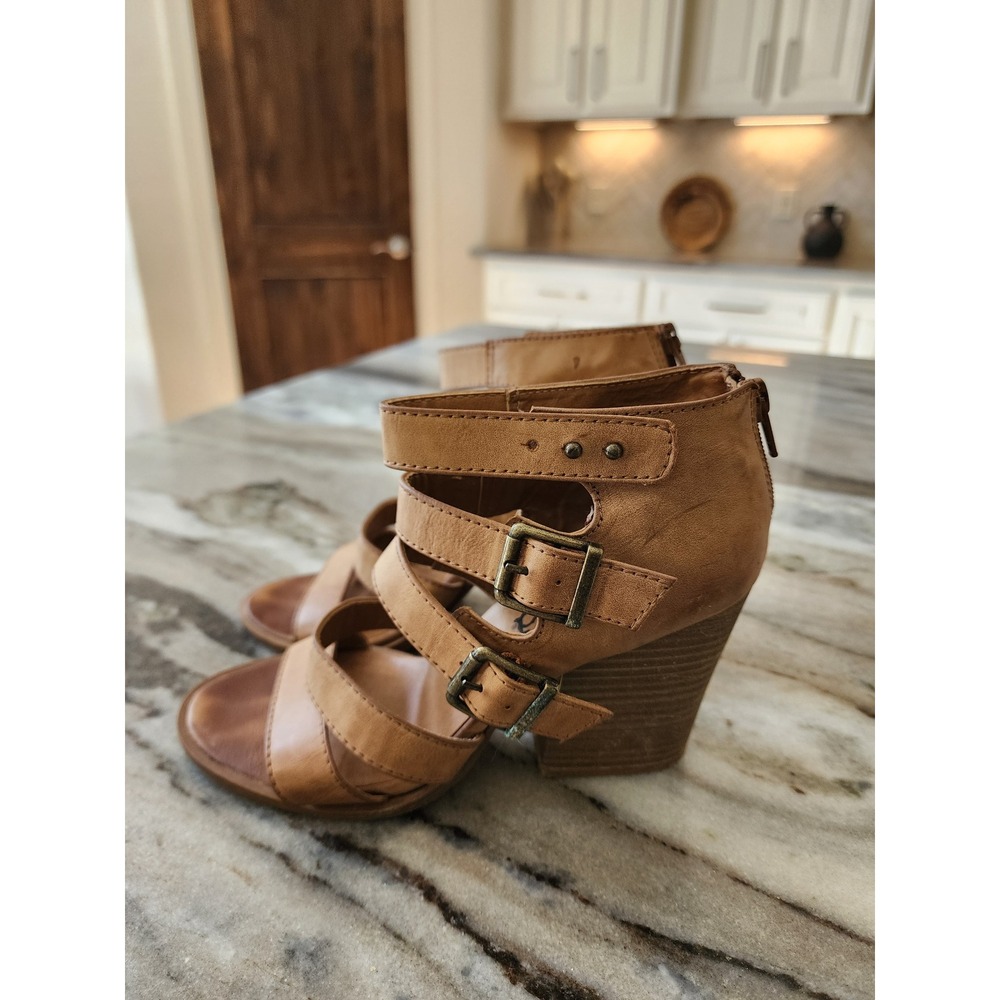 Y2K Mudd Womens Tan Brown Strappy Gladiator Block Heel Sandals Buckle Shoes 6.5